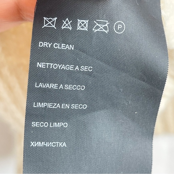 Club Monaco | Ribbed Turtleneck Sweater, M - Picture 6 of 9